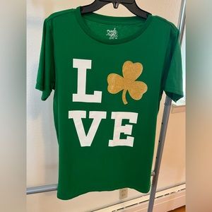 St Patrick’s day T-shirt like new!